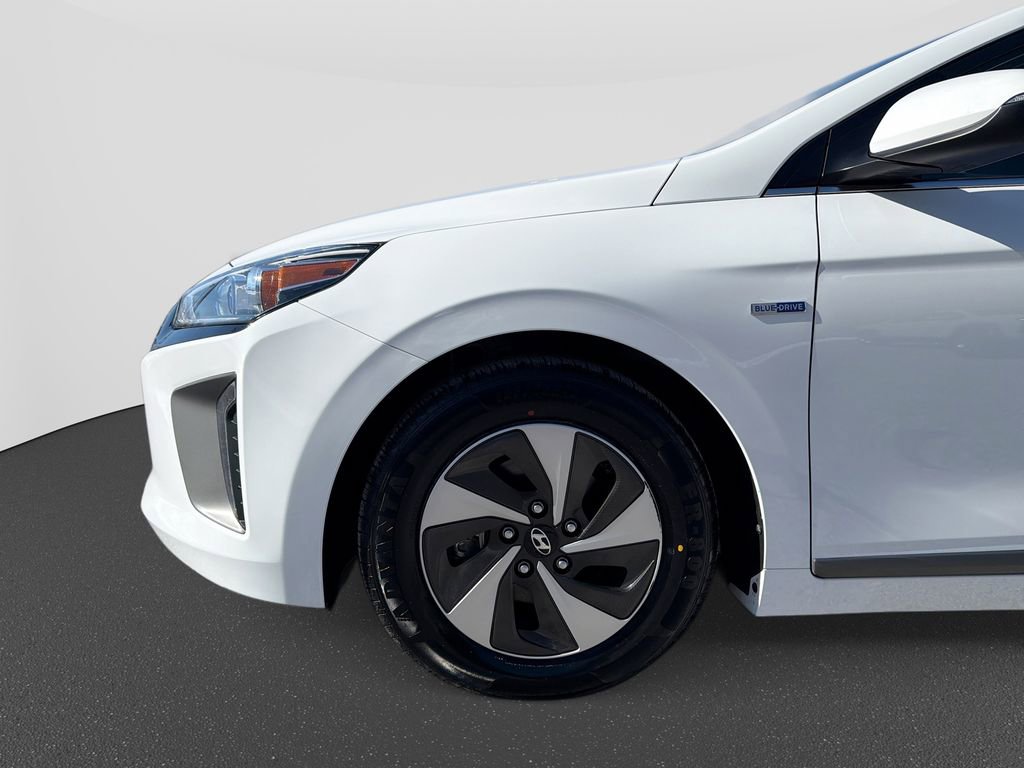 Used 2019 Hyundai Ioniq SEL image 14