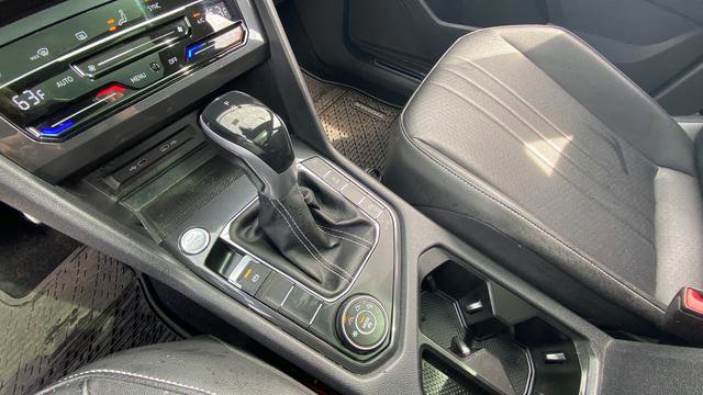 Used 2022 Volkswagen Tiguan SE R-Line AWD/4WD image 20