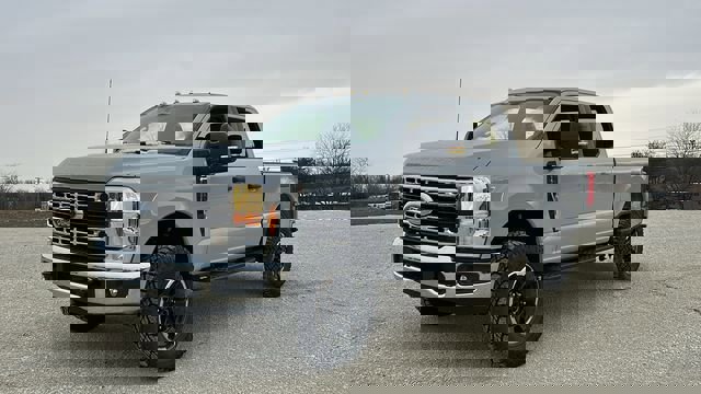 New 2026 Ford F350 XLT w/ Tremor Off-Road Package image 2