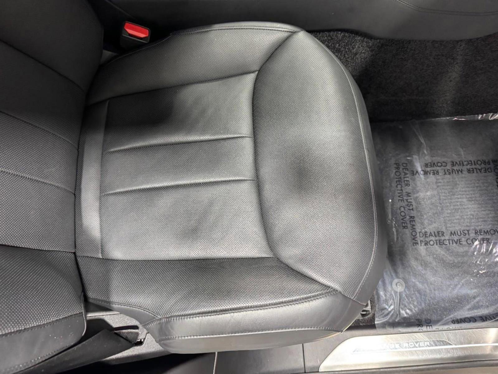 Used 2023 Land Rover Range Rover SE image 20