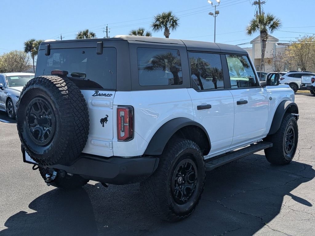 Used 2023 Ford Bronco Wildtrak image 5