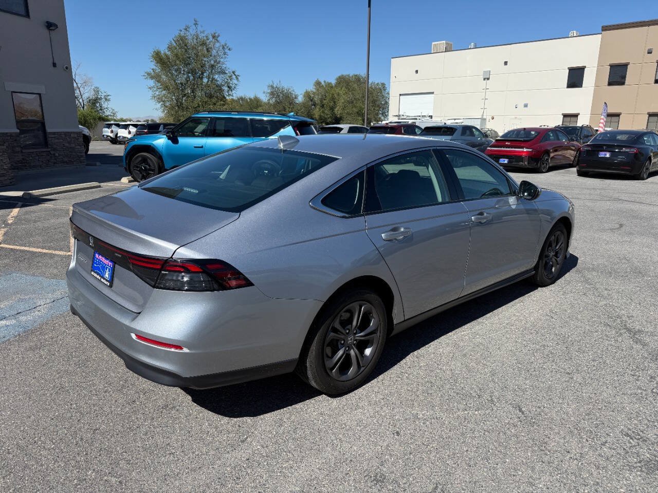 Used 2023 Honda Accord EX image 7