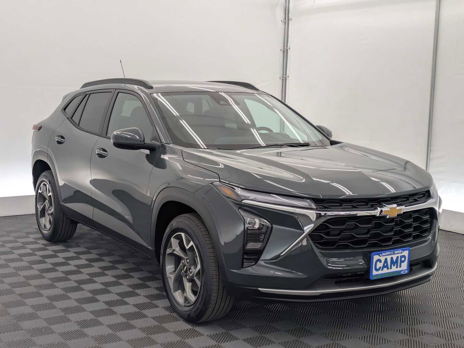 New 2026 Chevrolet Trax LT w/ Driver Confidence Package FWD image 8