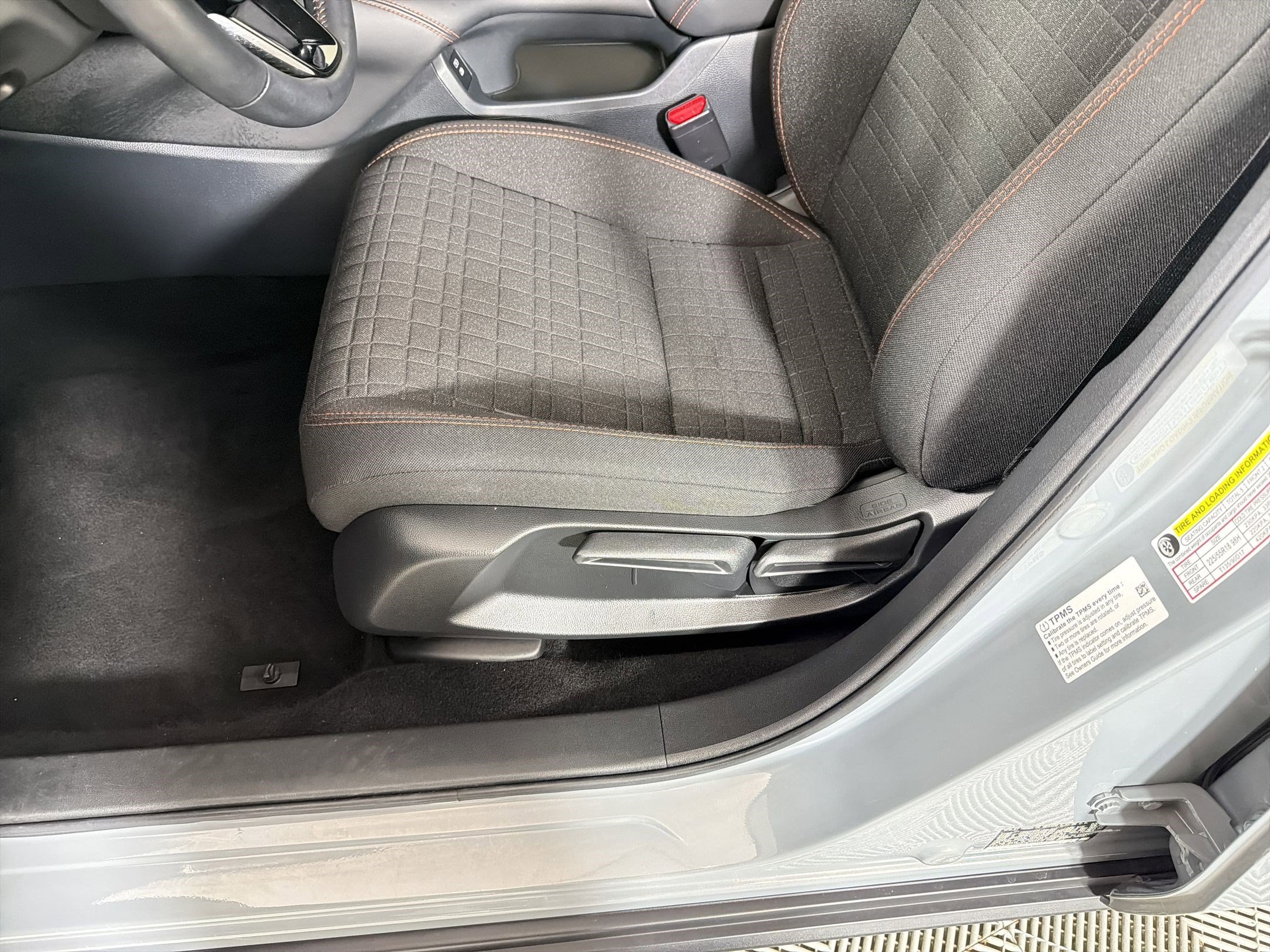 Certified 2025 Honda HR-V Sport image 14