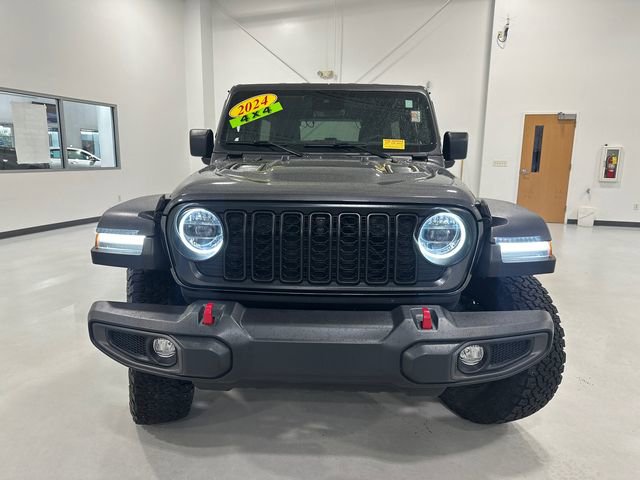 Used 2024 Jeep Wrangler Unlimited Rubicon w/ Dual Top Group AWD/4WD image 5