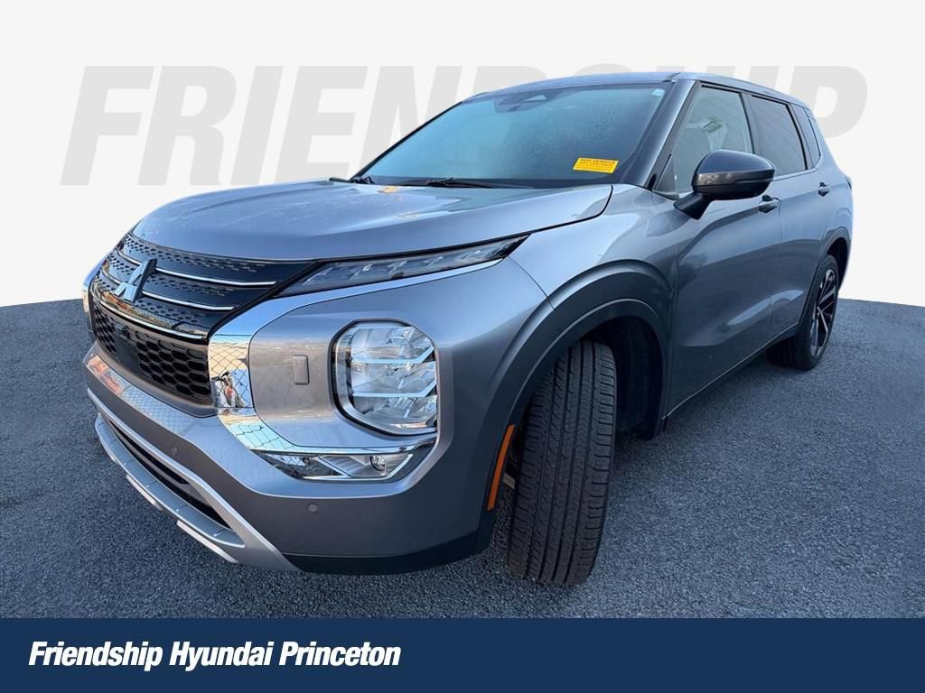 Used 2022 Mitsubishi Outlander SE