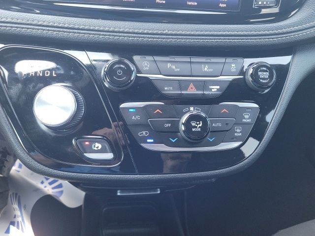 Used 2023 Chrysler Pacifica Touring FWD image 41