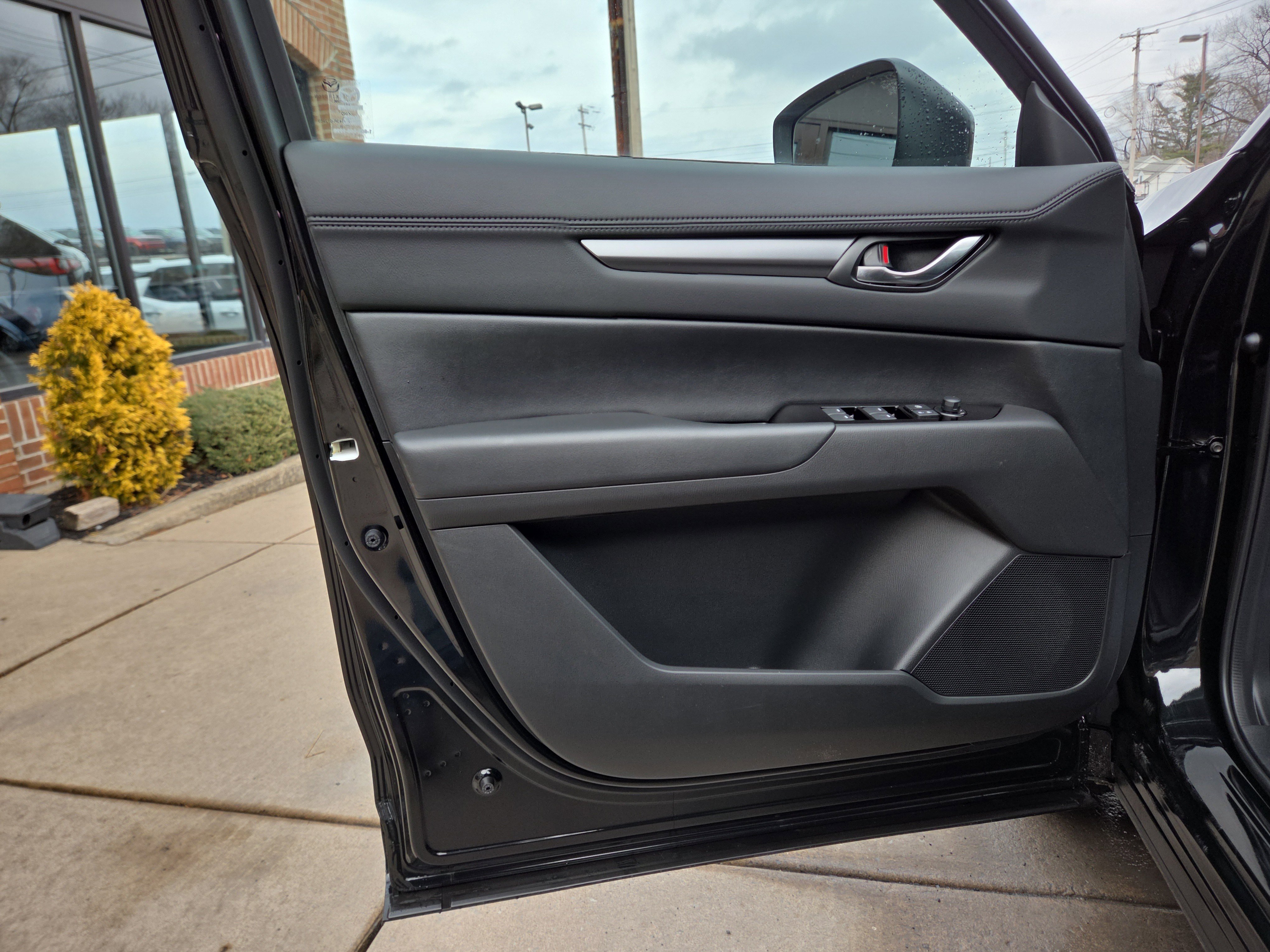 New 2025 MAZDA CX-5 AWD 2.5 S w/ Preferred Package image 15