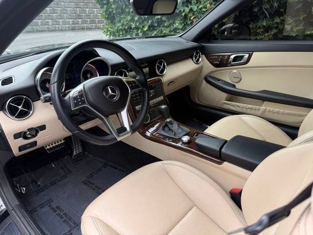 Used 2014 Mercedes-Benz SLK 350 image 10