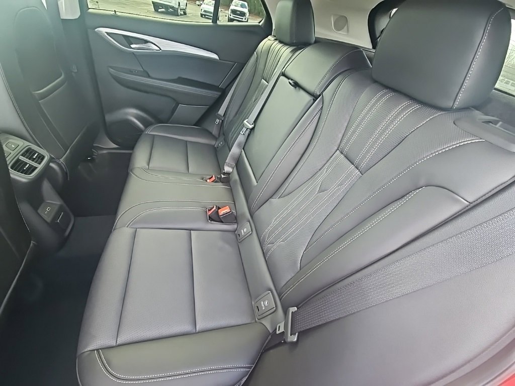 New 2025 Buick Envision Avenir image 13