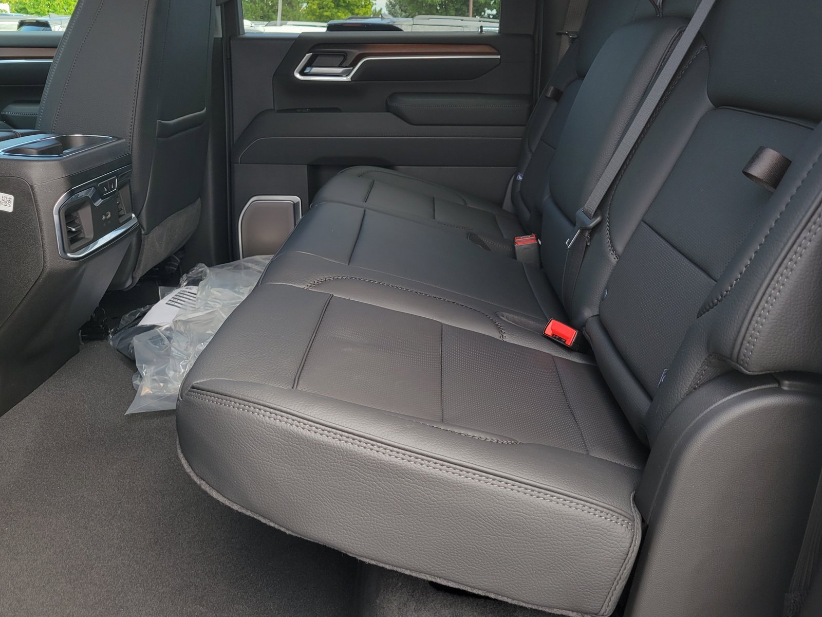 New 2026 GMC Sierra 2500 Denali w/ Denali Reserve Package image 7