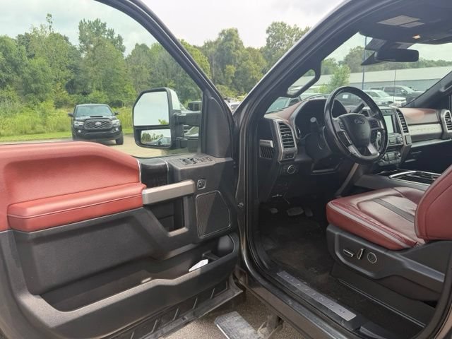 Used 2018 Ford F250 Platinum w/ Platinum Ultimate Package AWD/4WD image 7