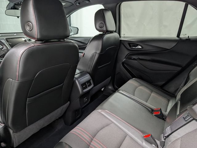 Certified 2022 Chevrolet Equinox RS w/ Infotainment Package AWD/4WD image 13