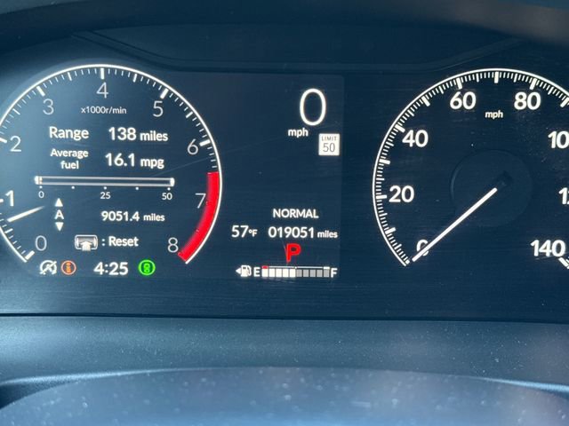 Used 2025 Honda Pilot TrailSport image 26