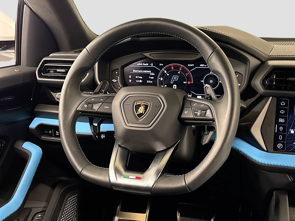 Used 2025 Lamborghini Urus SE AWD/4WD image 19