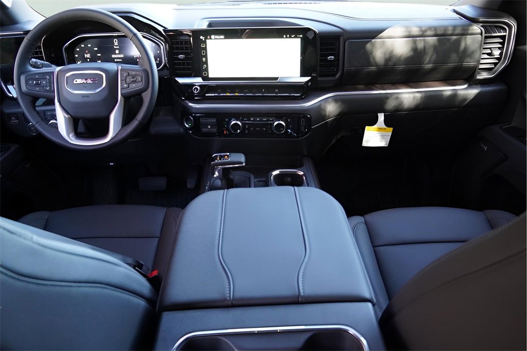 New 2026 GMC Sierra 1500 SLT image 19