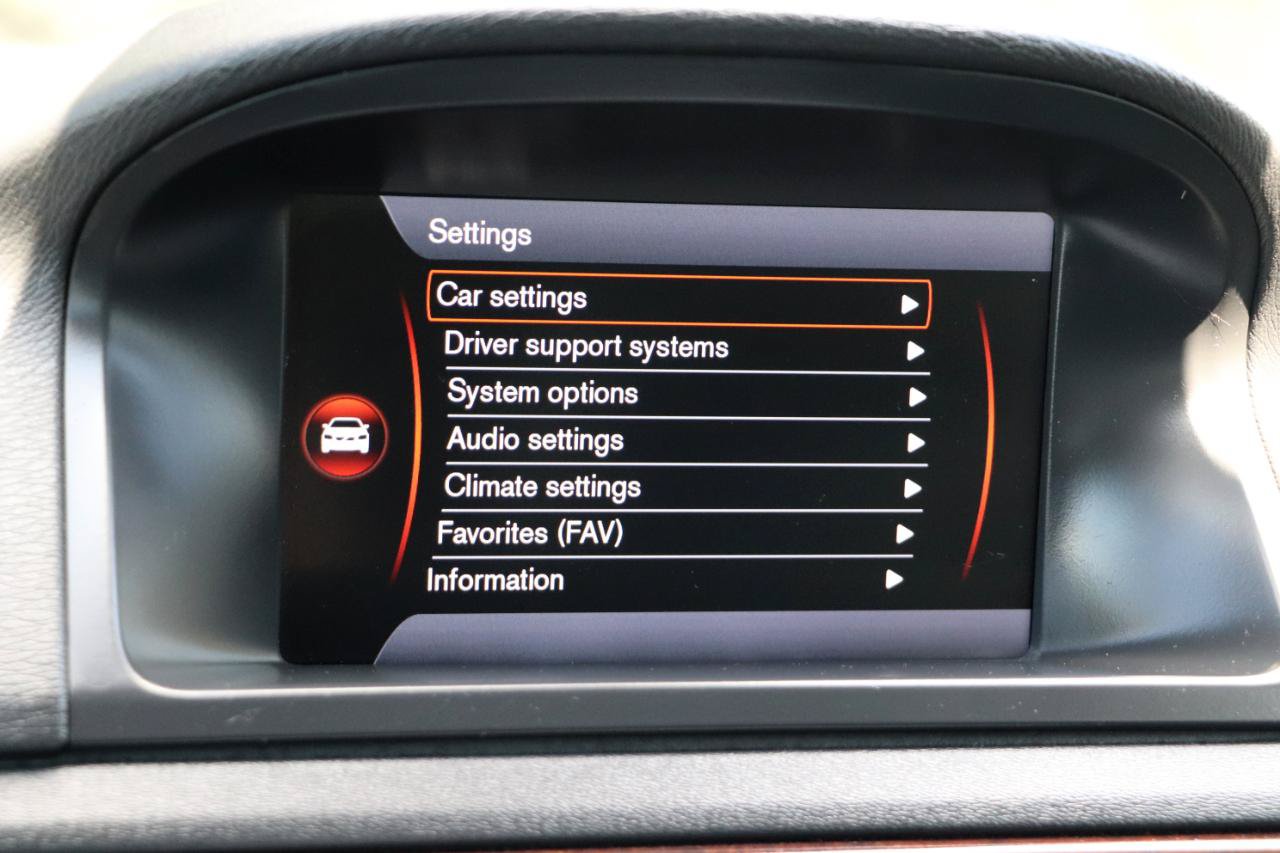 Used 2013 Volvo XC70 T6 AWD/4WD image 19
