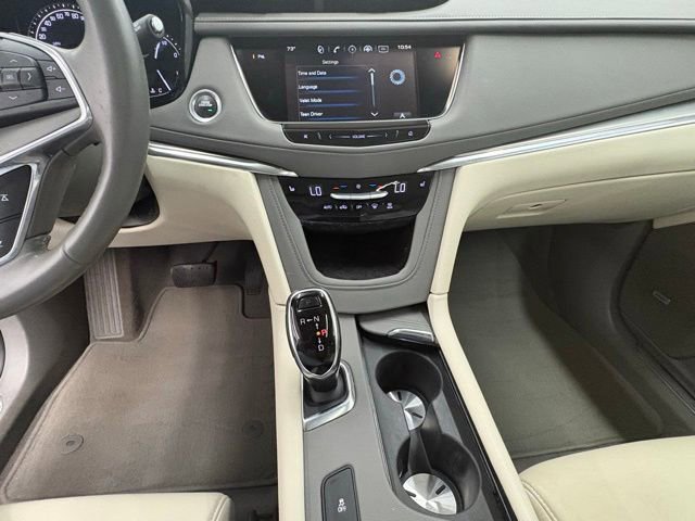 Used 2017 Cadillac XT5 Luxury w/ Driver Awareness Package FWD image 24