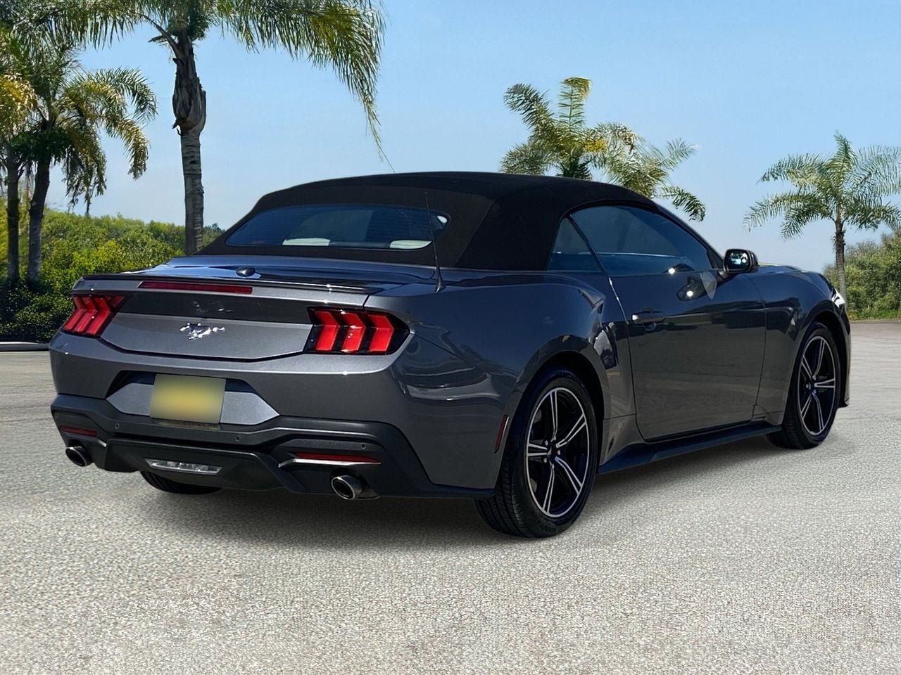Used 2024 Ford Mustang Premium RWD image 5