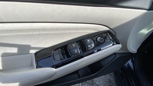 Used 2020 Nissan Altima 2.5 SV image 15