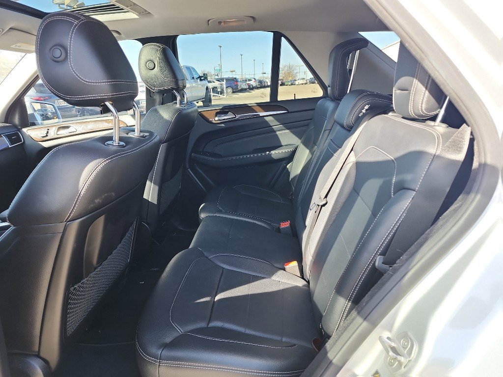 Used 2014 Mercedes-Benz ML 350 BlueTEC 4MATIC image 11