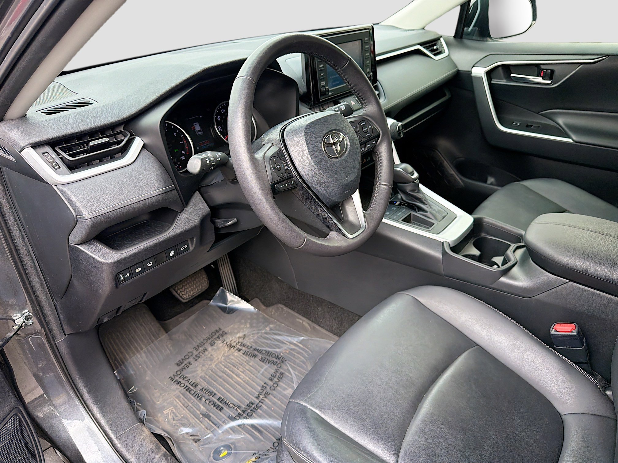 Used 2021 Toyota RAV4 XLE Premium image 27