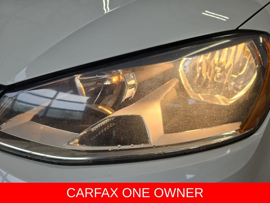 Used 2017 Volkswagen Golf Wolfsburg Edition image 32