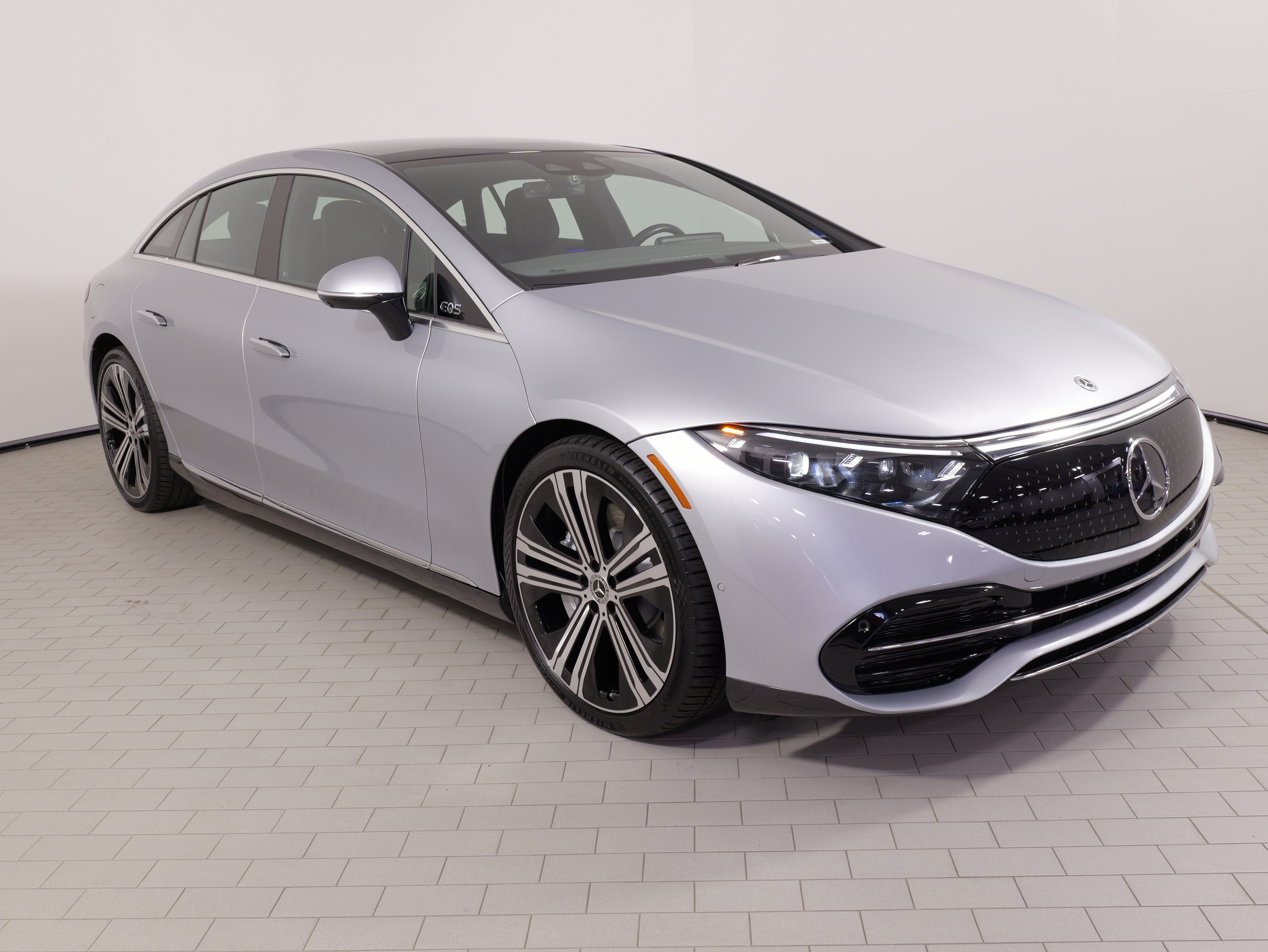 Used 2023 Mercedes-Benz EQS 450+ 4MATIC Sedan image 6