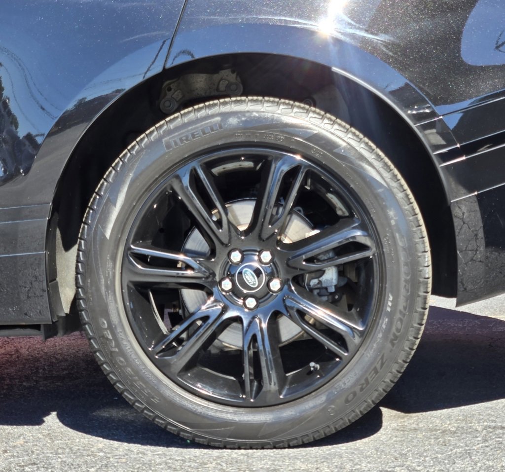 Used 2022 Land Rover Range Rover Velar R-Dynamic S image 6