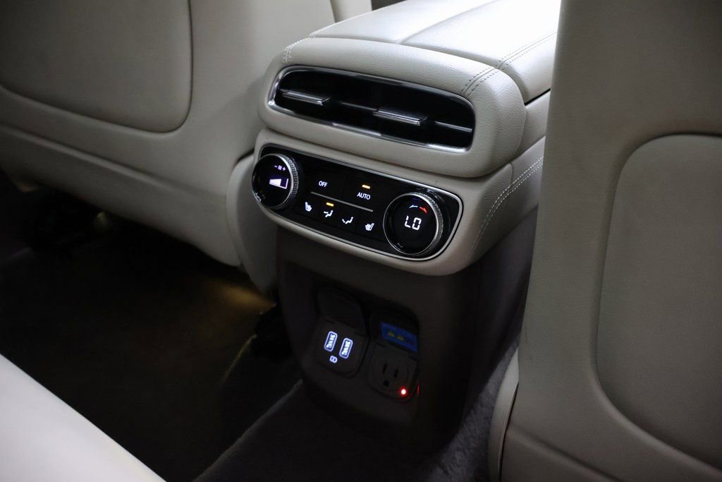 Used 2022 Genesis GV80 3.5T Advanced + image 13