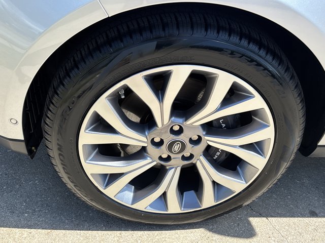 Used 2020 Land Rover Range Rover HSE AWD/4WD image 16