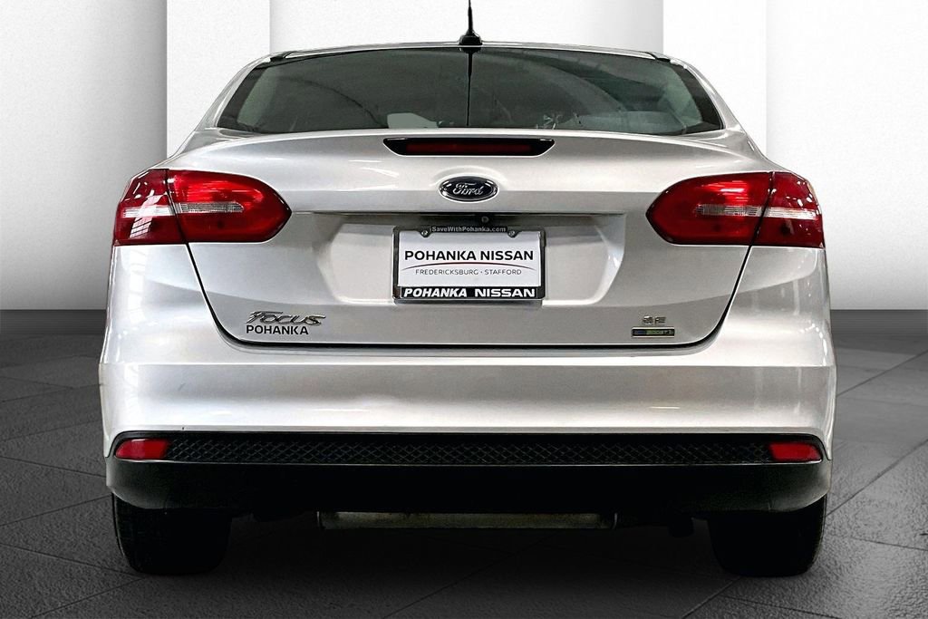Used 2017 Ford Focus SE image 3