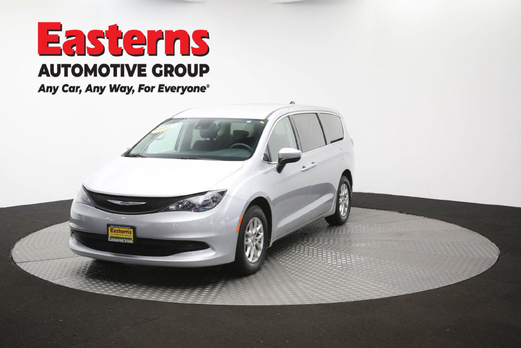 Used 2023 Chrysler Voyager LX FWD image 58