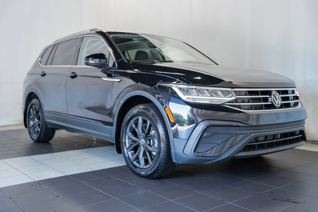 Used 2024 Volkswagen Tiguan SE