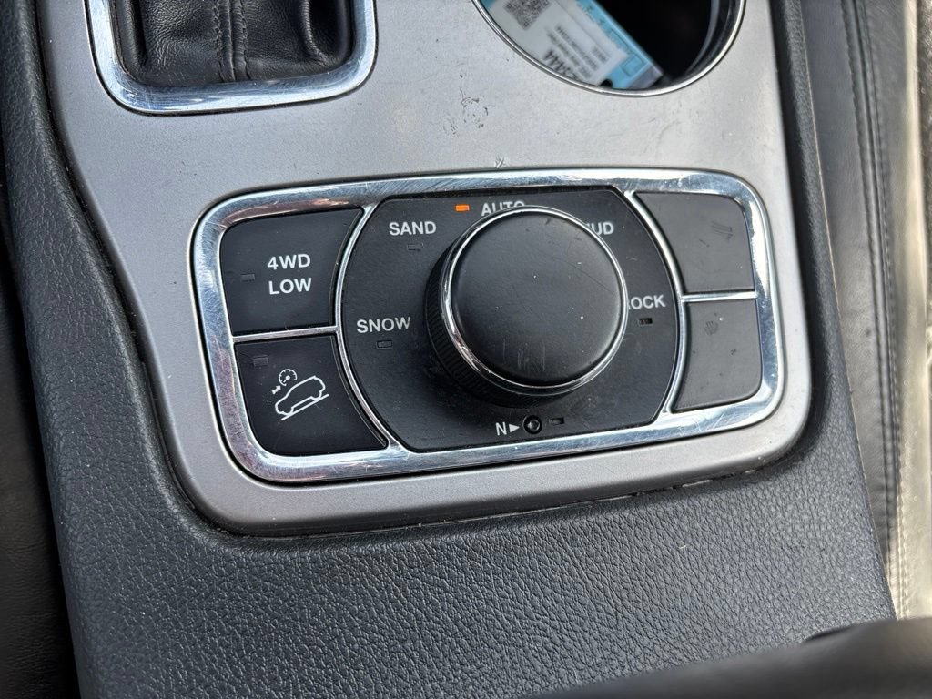 Used 2022 Jeep Grand Cherokee Limited AWD/4WD image 30