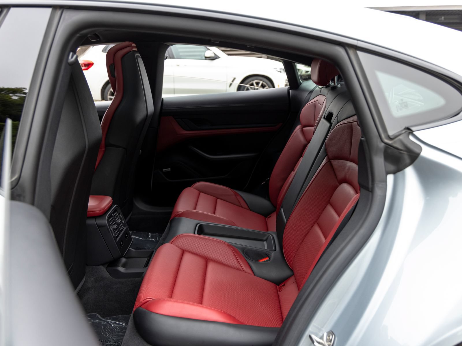 Certified 2021 Porsche Taycan 4S w/ Premium Package AWD/4WD image 43