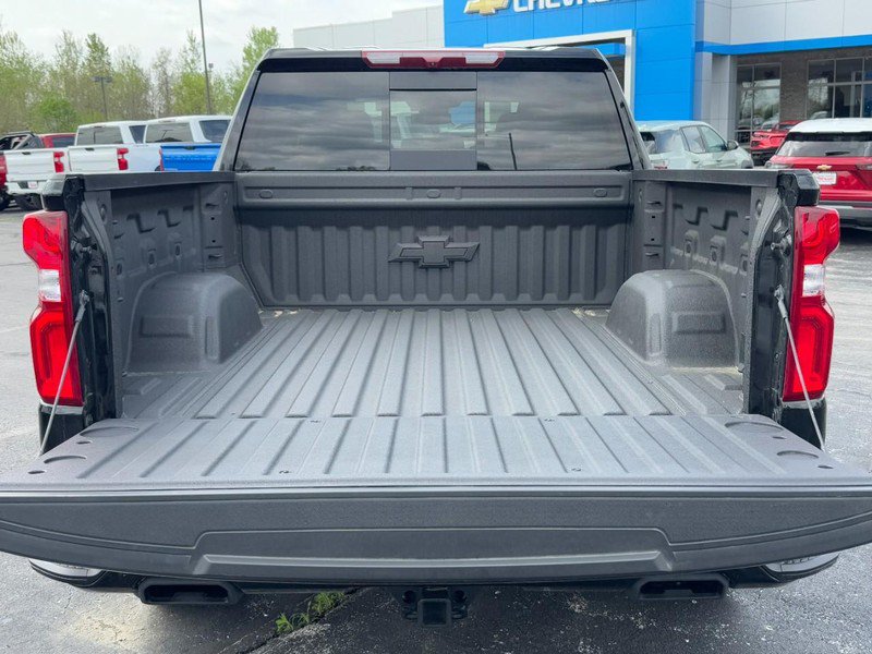 Used 2025 Chevrolet Silverado 1500 High Country w/ High Country Premium Package AWD/4WD image 4