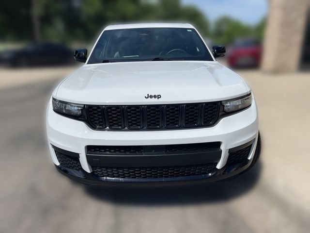 Used 2025 Jeep Grand Cherokee L Altitude AWD/4WD image 8