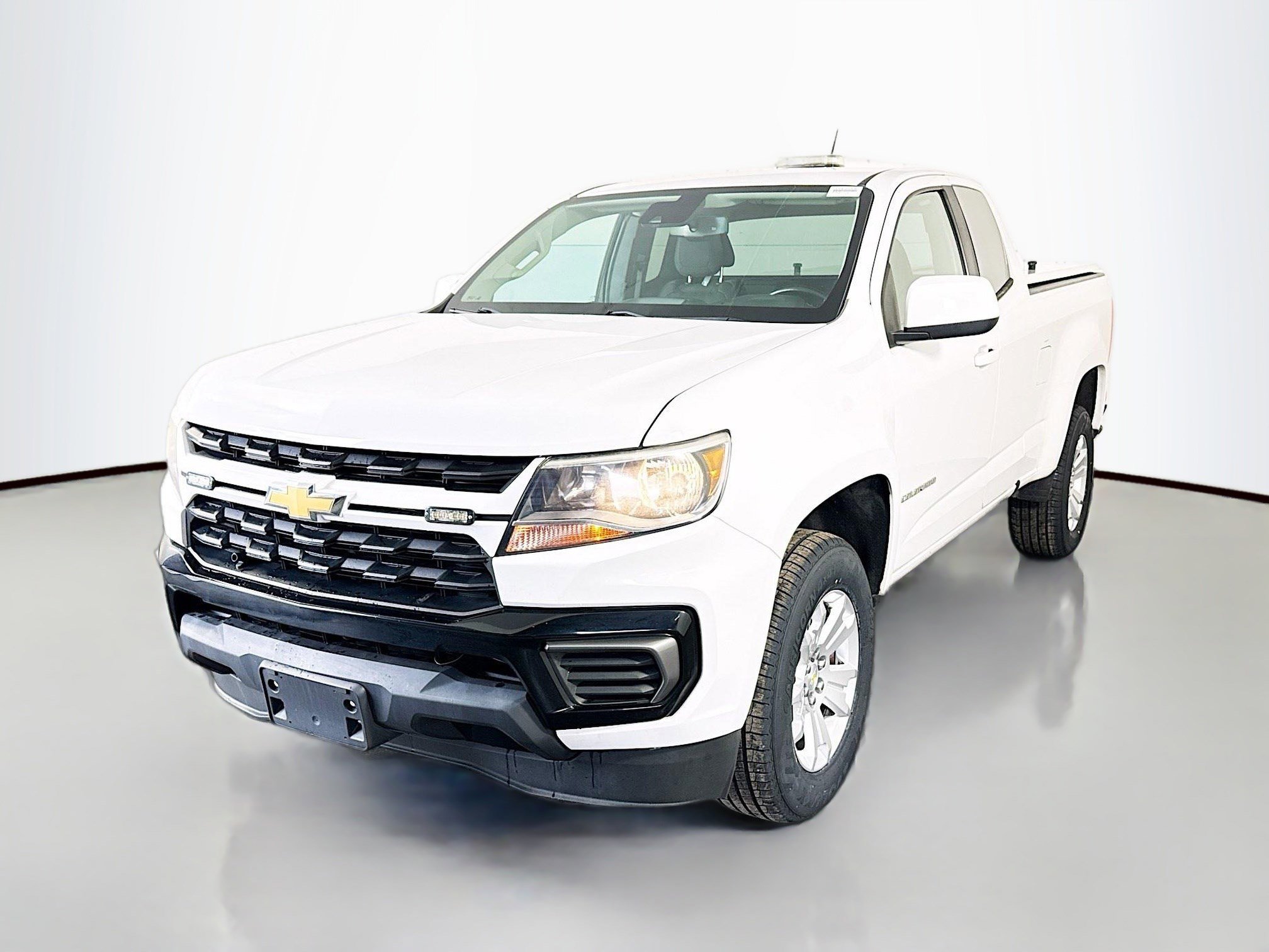 Used 2022 Chevrolet Colorado LT w/ Fleet Safety Package image 4