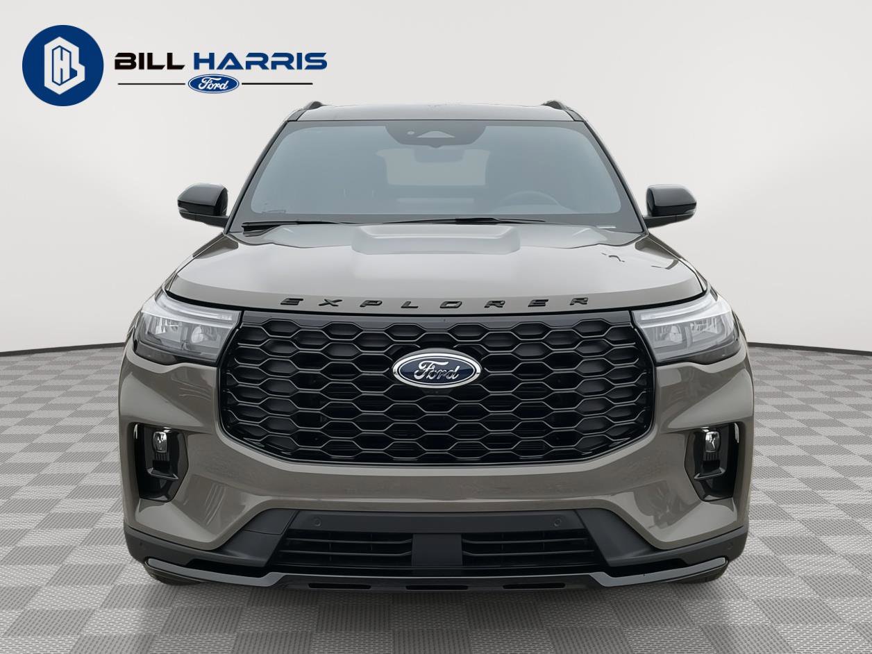 New 2026 Ford Explorer ST-Line image 2