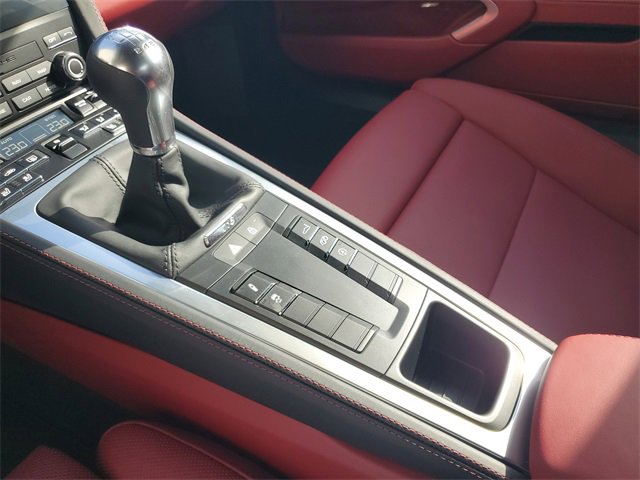 Used 2025 Porsche 718 Cayman image 32