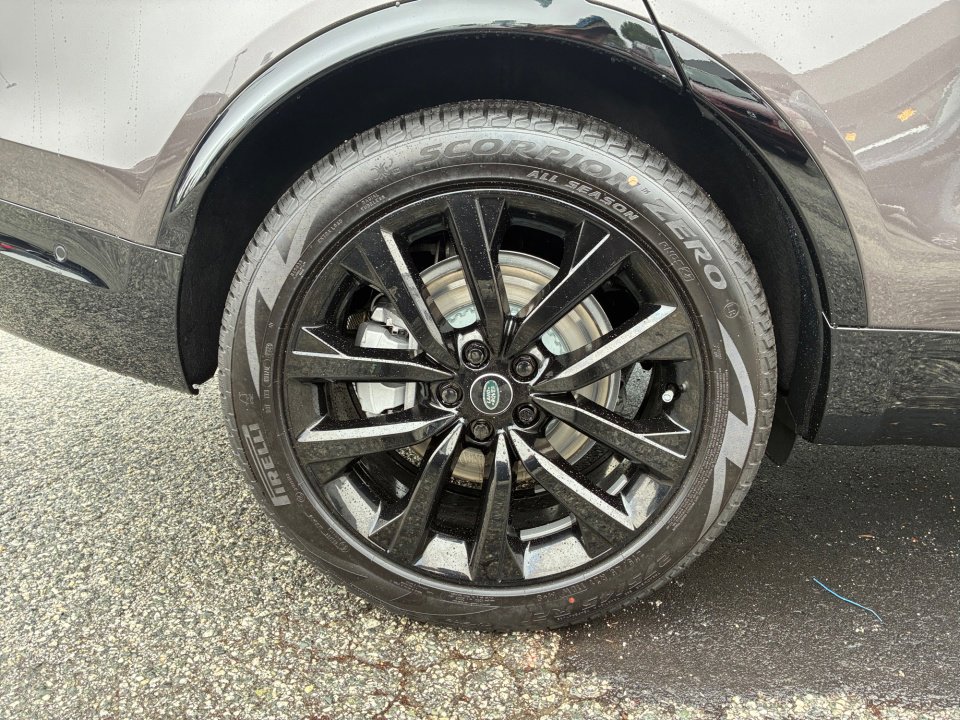 New 2026 Land Rover Discovery Dynamic SE AWD/4WD image 23