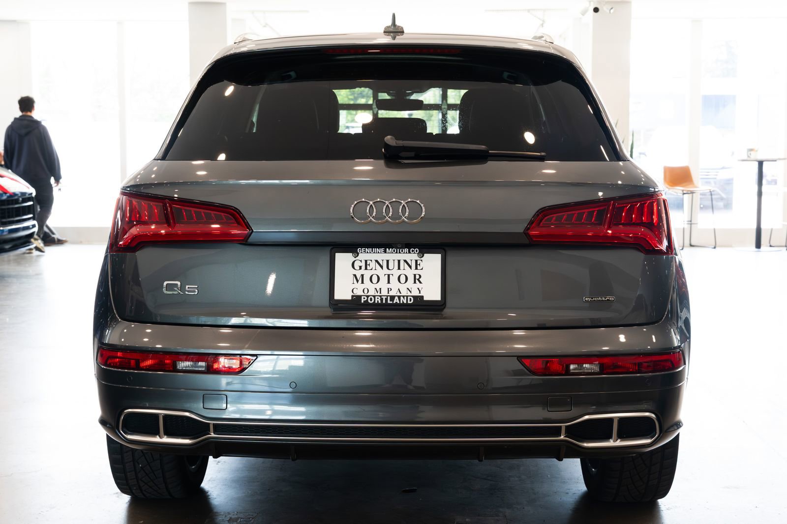 Used 2020 Audi Q5 e Premium Plus w/ Premium Plus Package AWD/4WD image 5