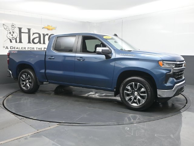 Used 2024 Chevrolet Silverado 1500 LT AWD/4WD image 6