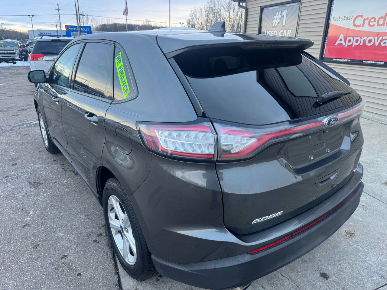 Used 2018 Ford Edge SE image 7