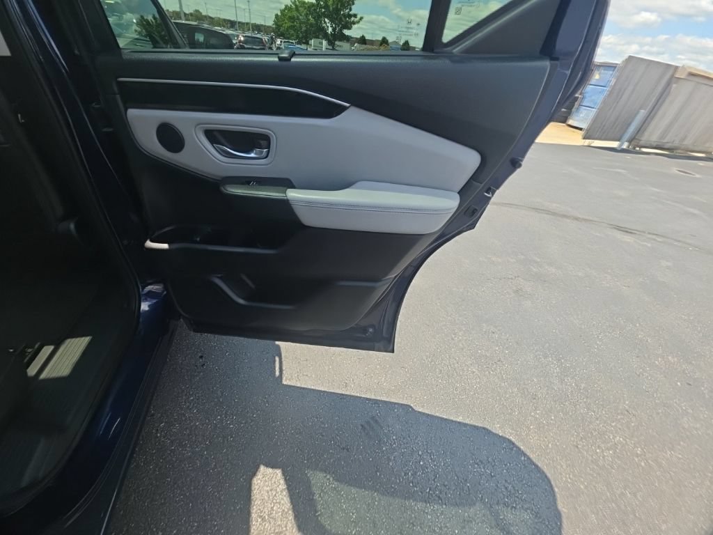 Certified 2023 Honda Pilot Touring image 32