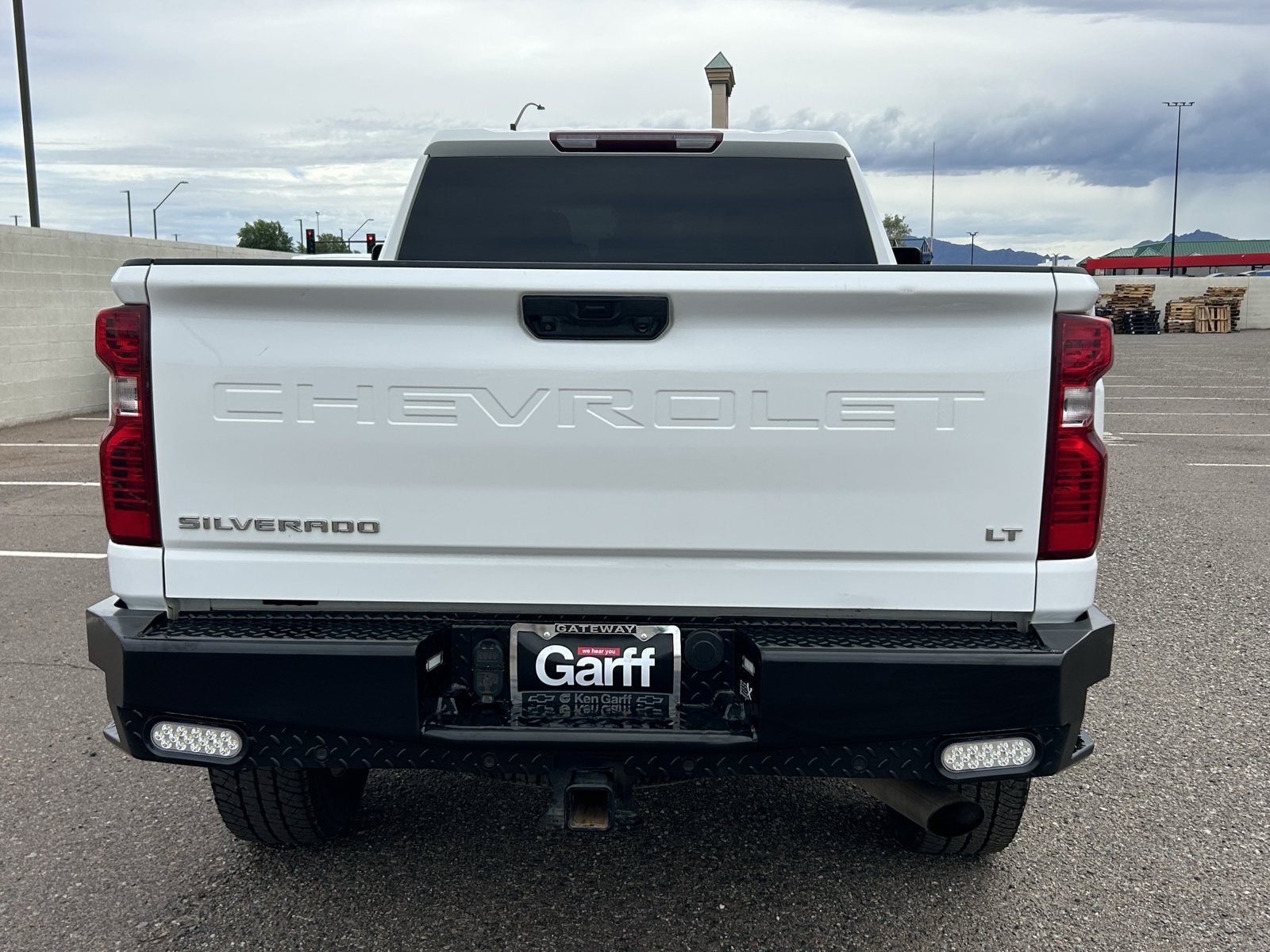 Used 2022 Chevrolet Silverado 3500 LT w/ Convenience Package AWD/4WD image 4