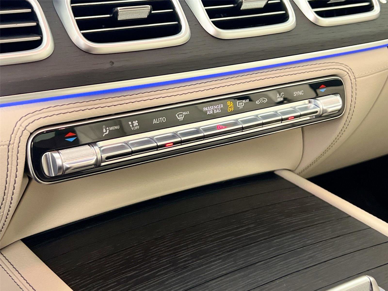 Certified 2025 Mercedes-Benz GLE 350 4MATIC image 16