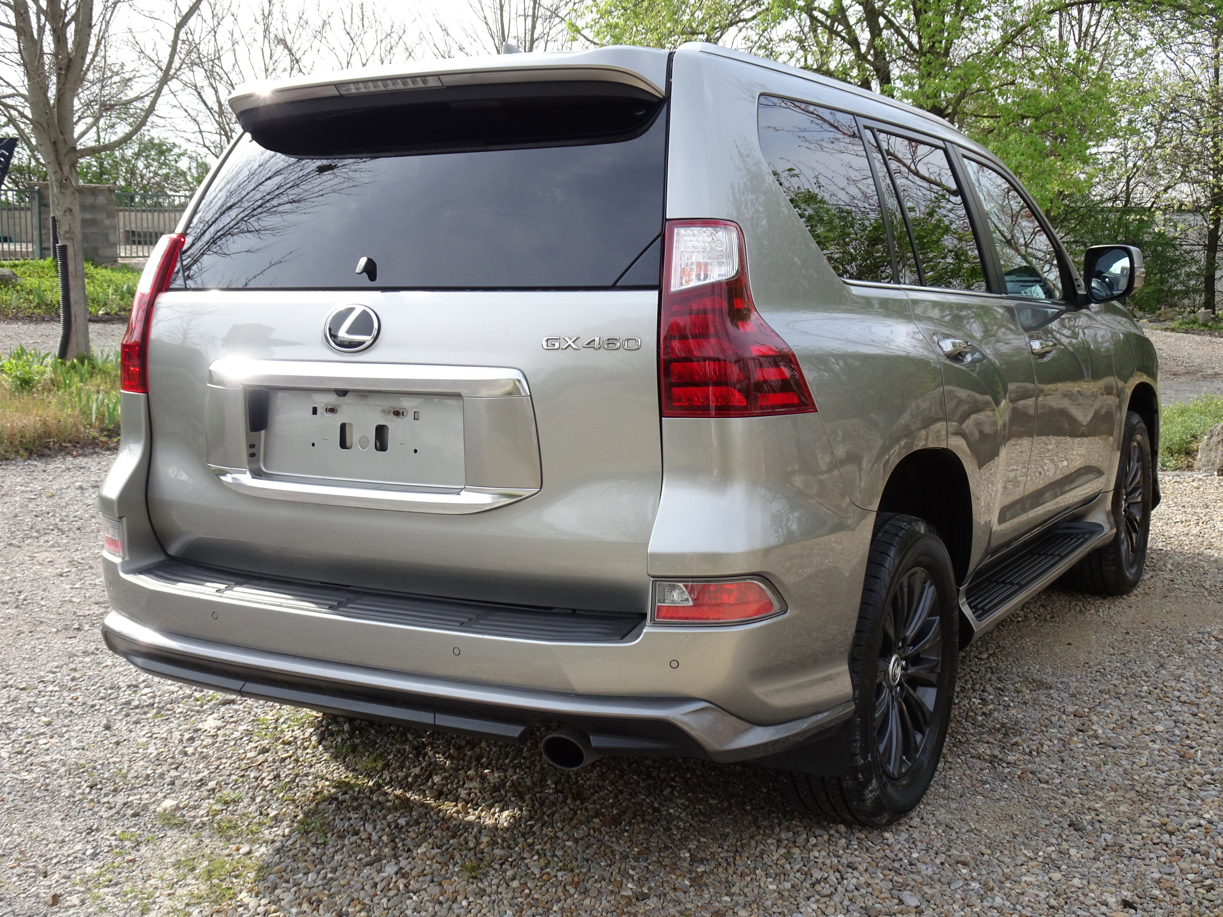 Used 2021 Lexus GX 460 Premium w/ Accessory Package AWD/4WD image 10