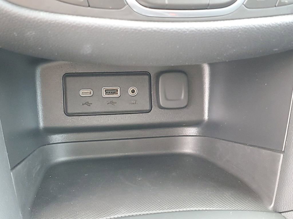 Certified 2022 Chevrolet Equinox LT FWD image 17